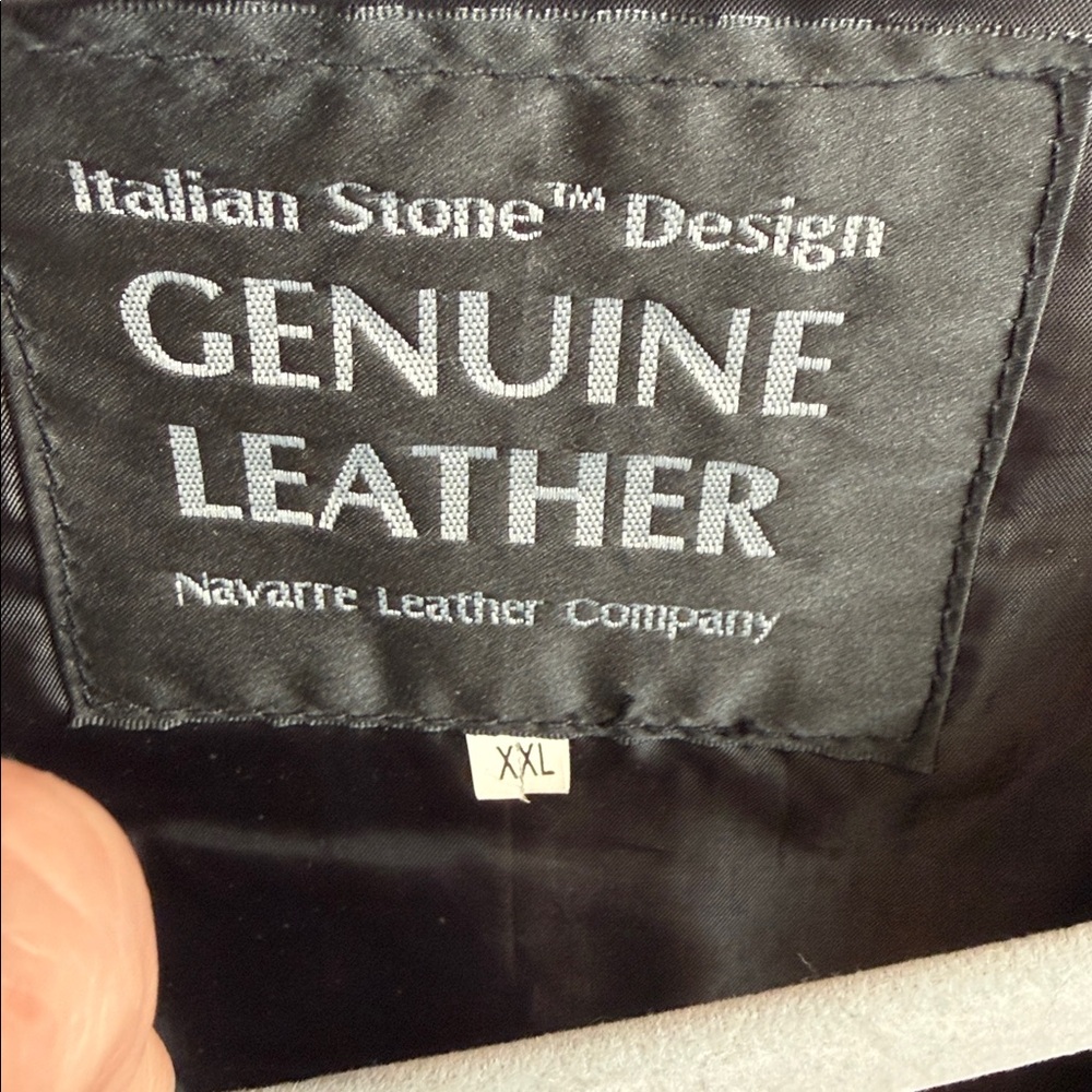 Genuine Leather Black Patchwork Snap Distressed V… - image 5